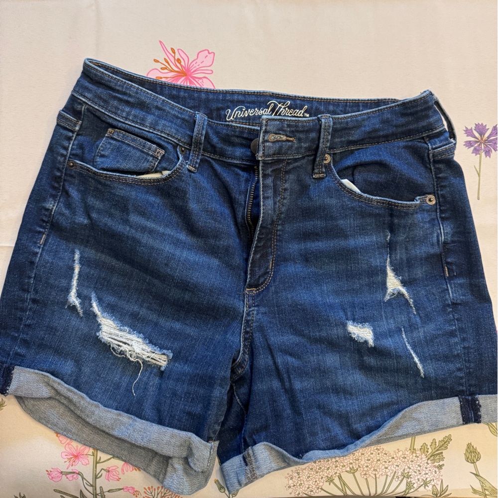 Universal Threads Jean shorts high rise